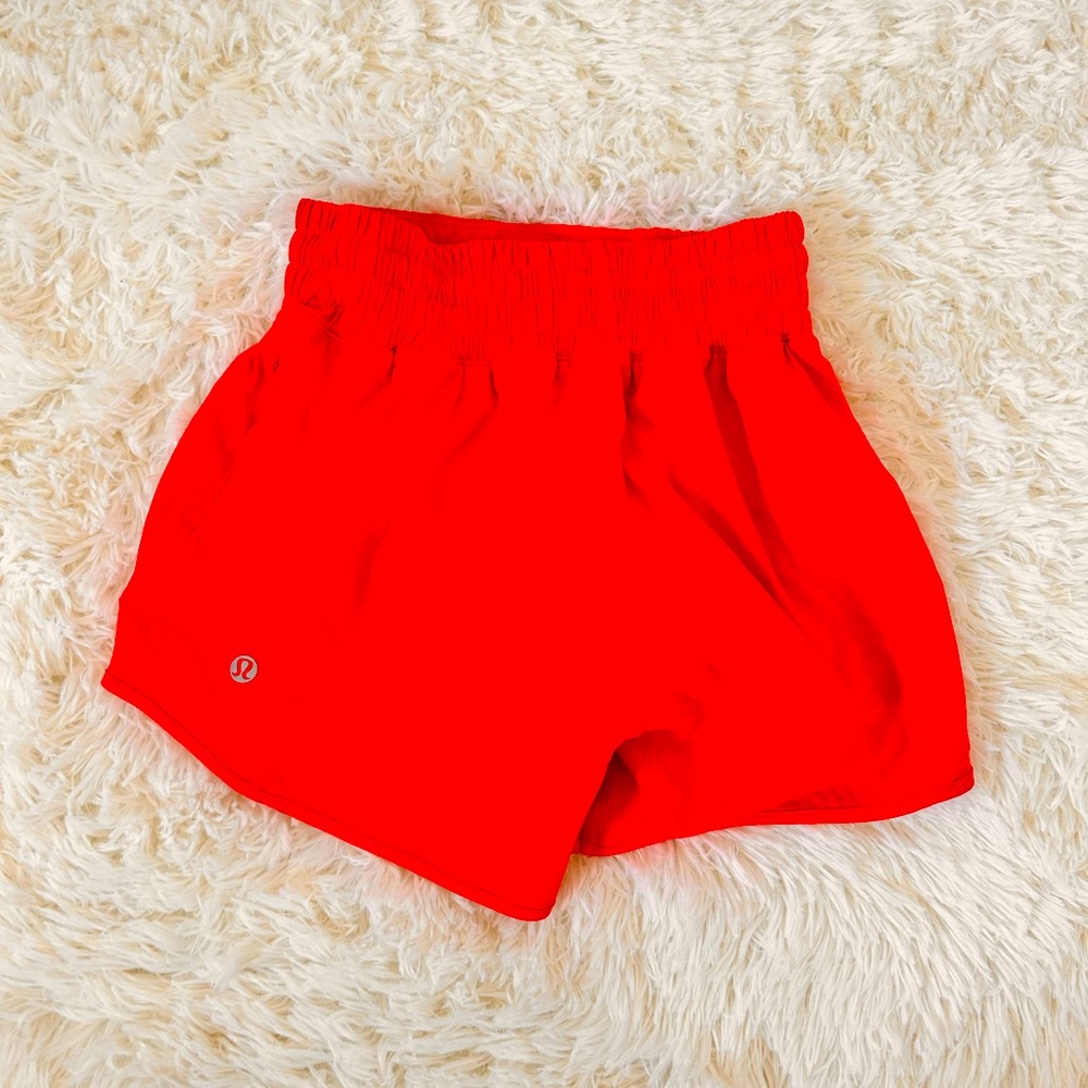 PINK lululemon hotty hot shorts 4”